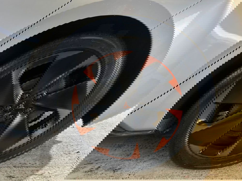 Cupra Born usata a Roma (16)