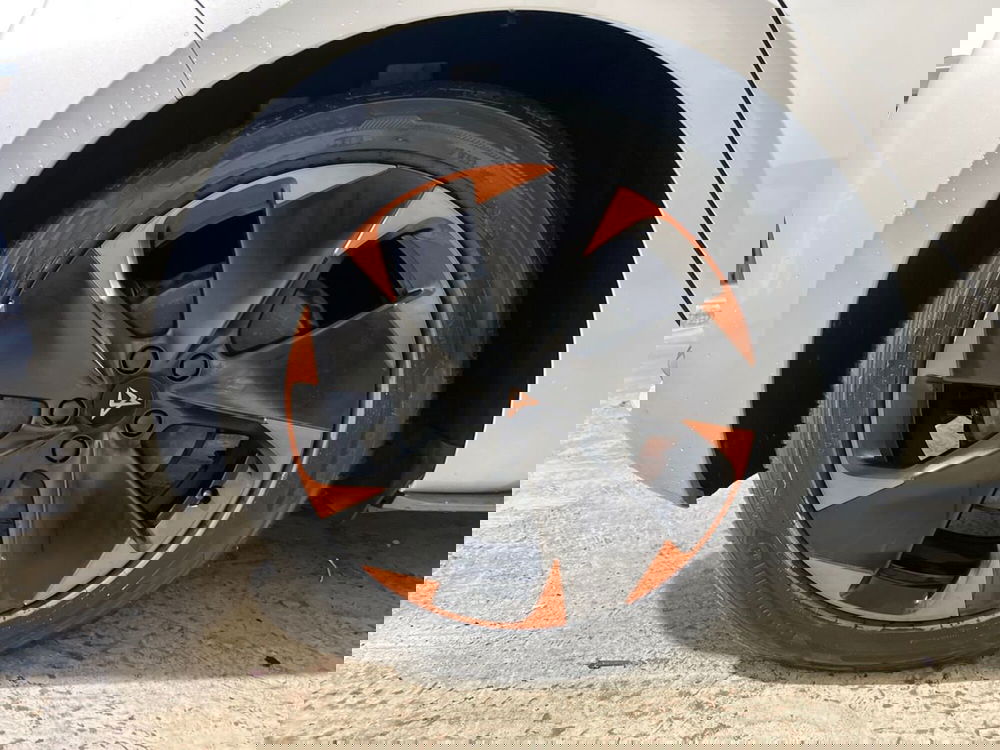 Cupra Born usata a Roma (17)