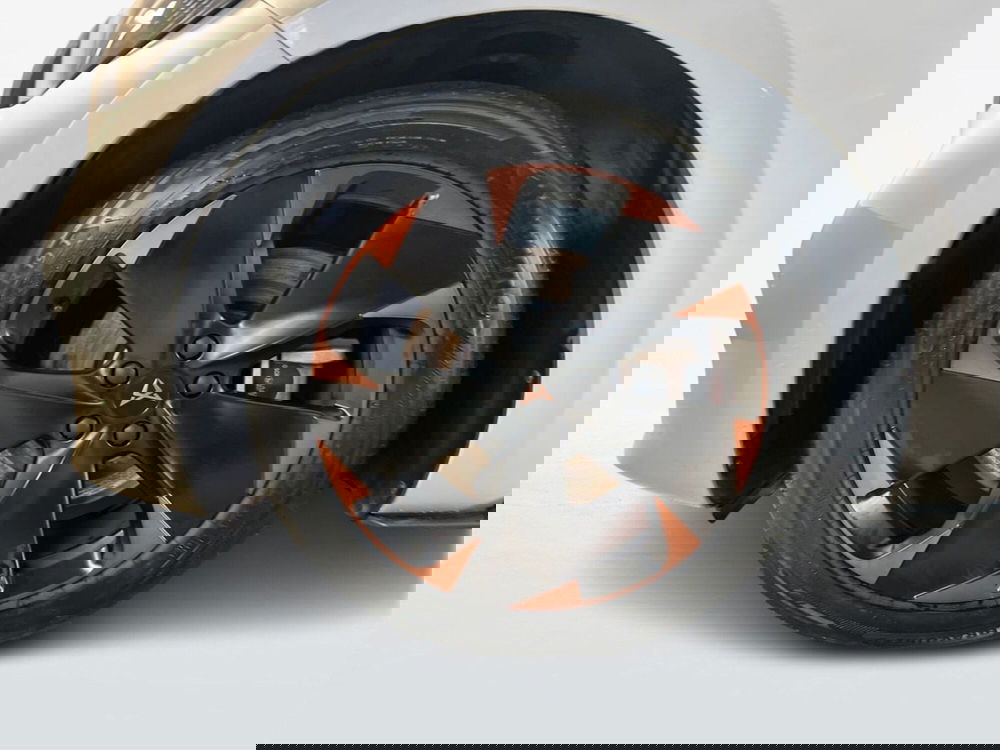 Cupra Born usata a Roma (5)