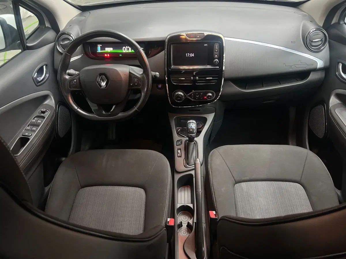 Renault Zoe usata a Roma (12)