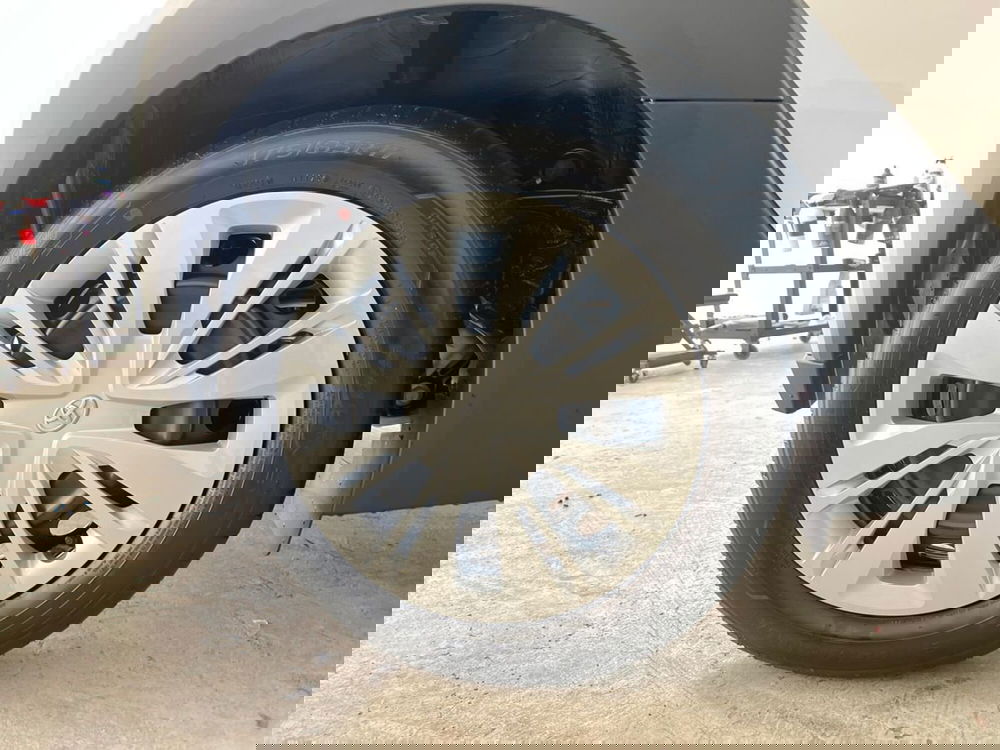 Toyota Aygo X nuova a Roma (17)