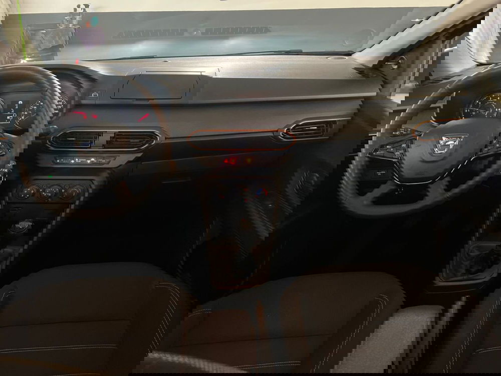 Dacia Sandero Stepway usata a Roma (12)