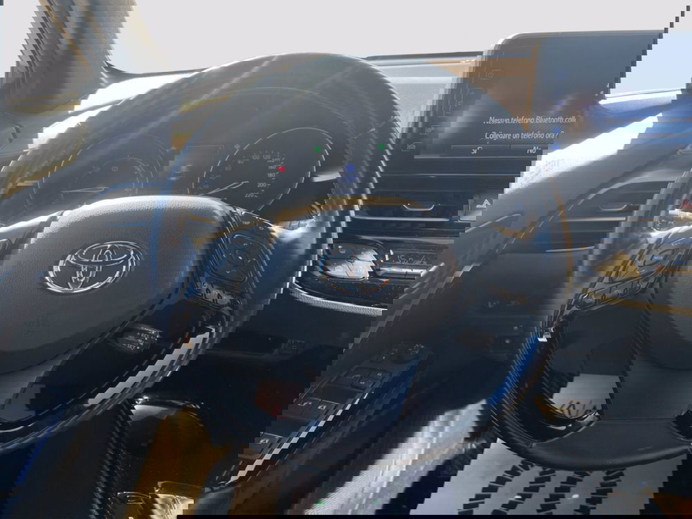 Toyota Toyota C-HR usata a Roma (10)