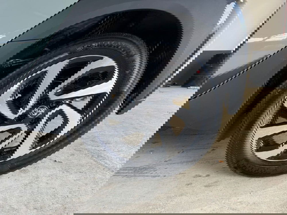 Toyota Aygo X nuova a Roma (17)