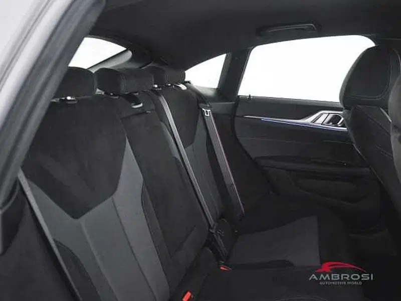 BMW i4 usata a Viterbo (11)