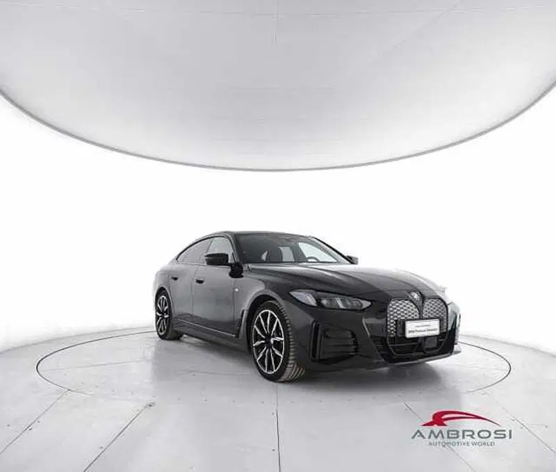 BMW i4 usata a Viterbo (2)
