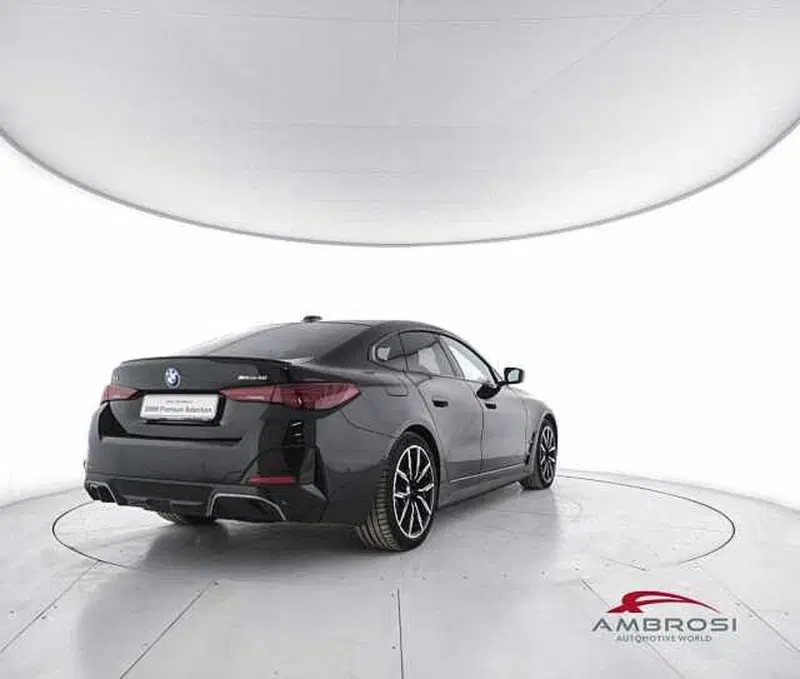 BMW i4 usata a Viterbo (3)