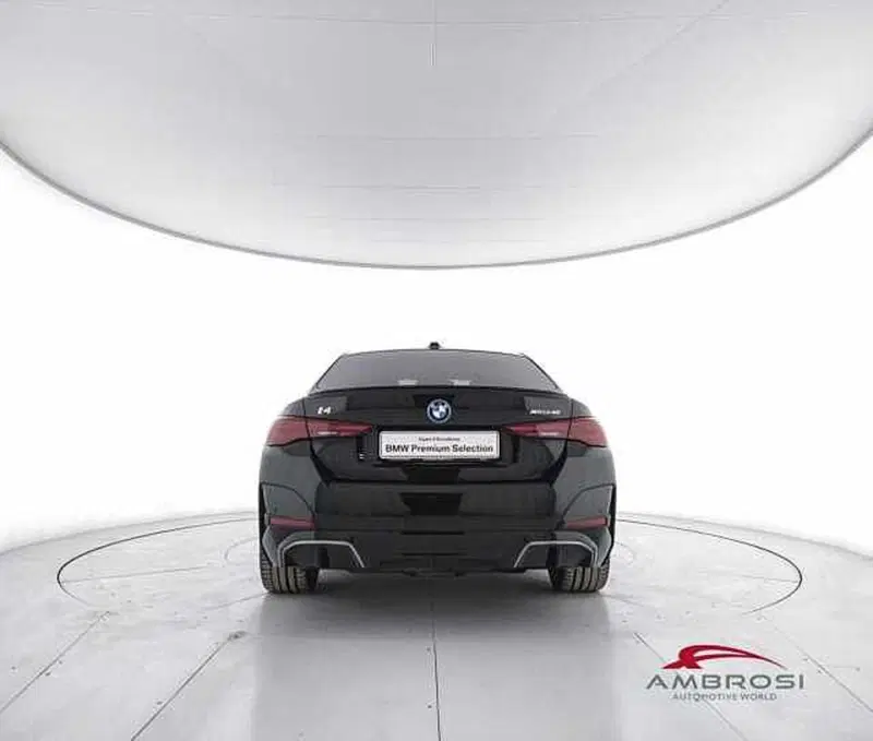 BMW i4 usata a Viterbo (6)