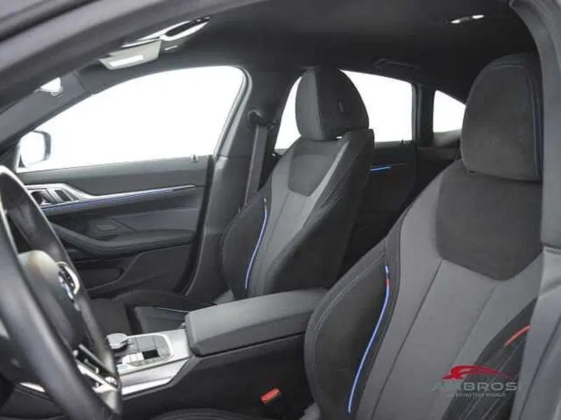 BMW i4 usata a Viterbo (9)