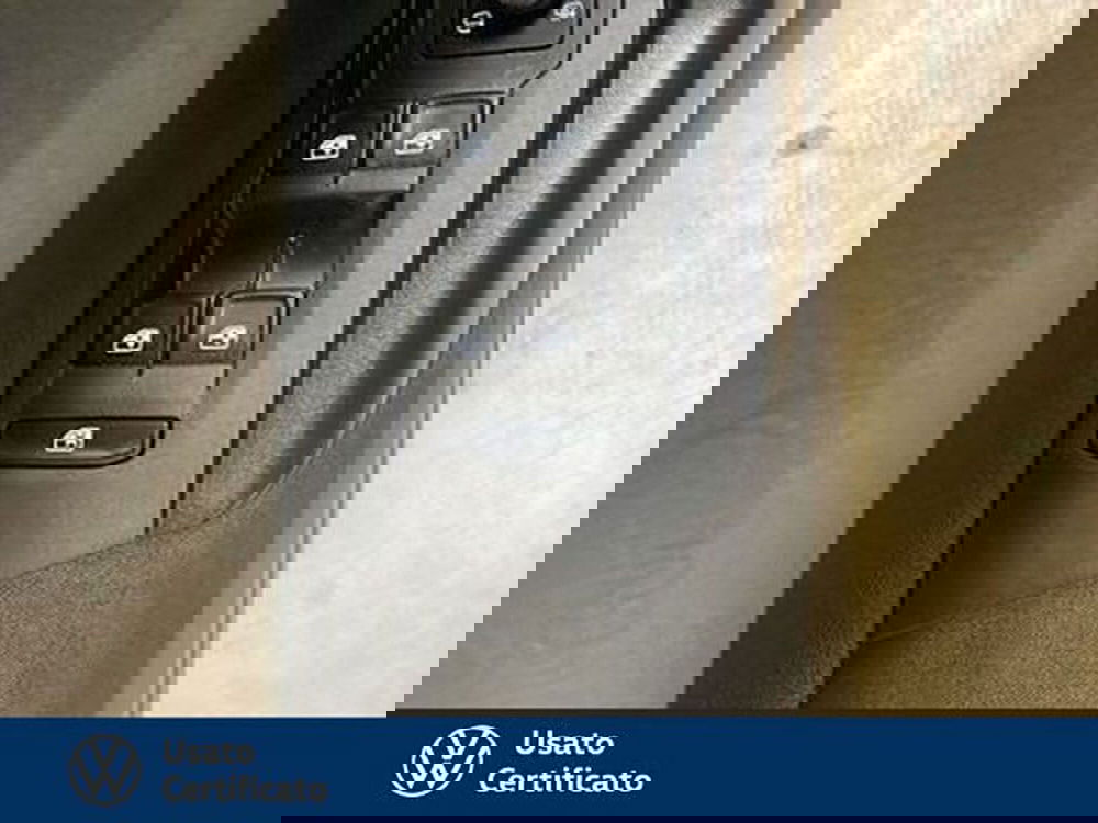 Volkswagen Taigo usata a Vicenza (18)