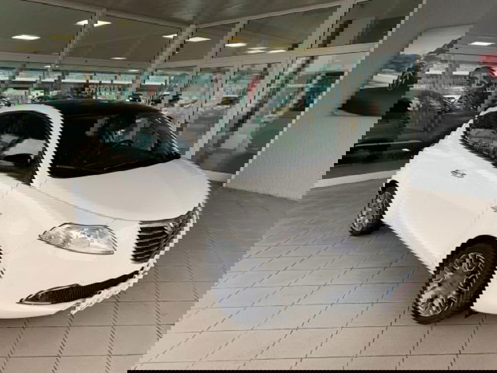 Lancia Ypsilon usata a Trieste (7)