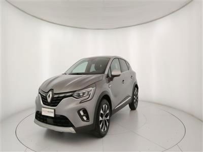 Renault Captur 1.0 tce Techno 90cv del 2024 usata a Bari