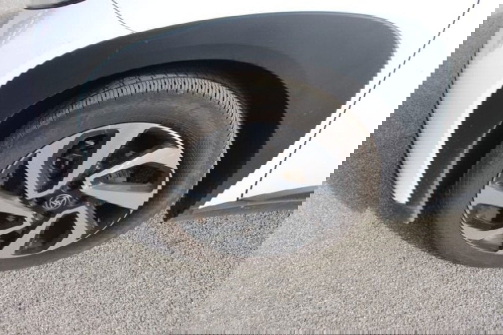 Toyota Aygo X nuova a Roma (15)