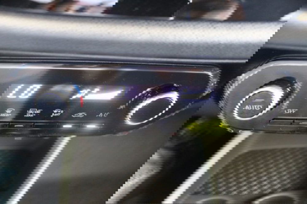 Toyota Aygo X nuova a Roma (15)