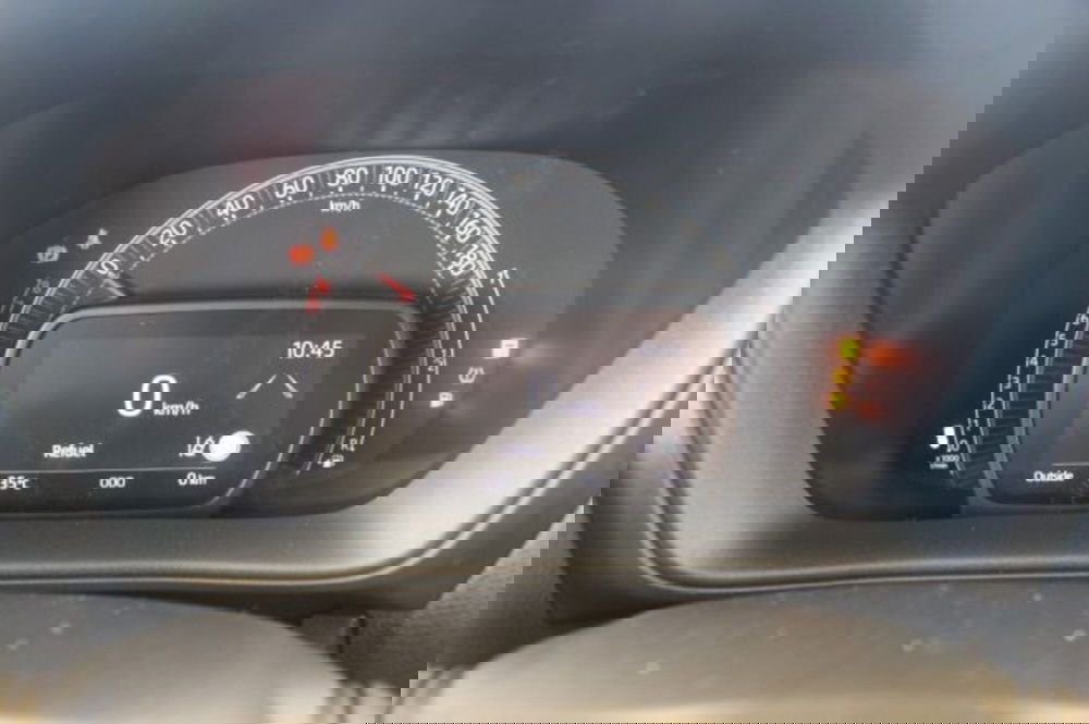 Toyota Aygo X nuova a Roma (12)