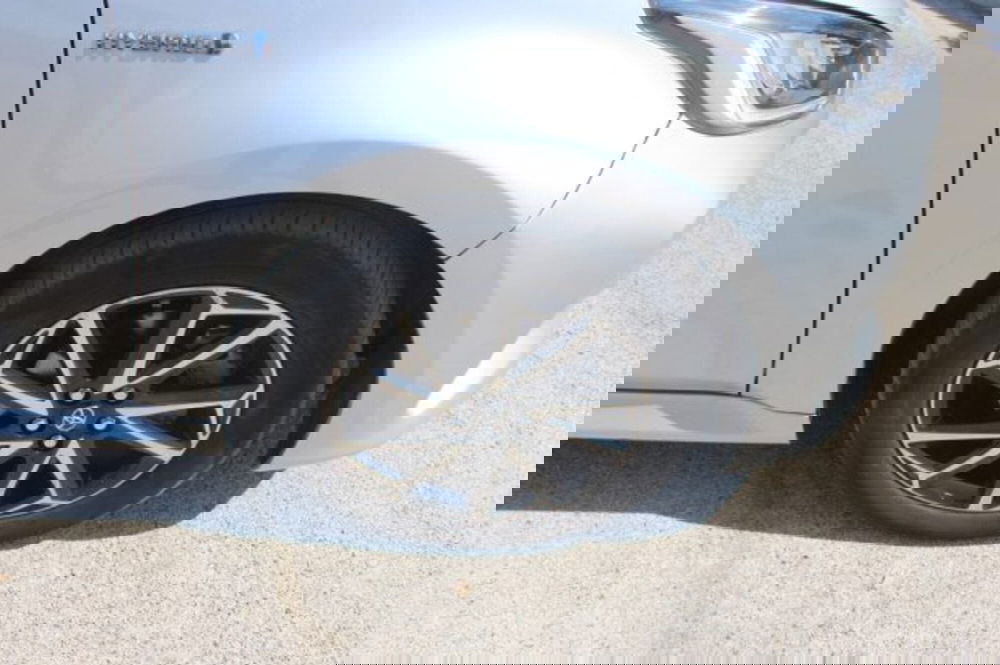 Toyota Yaris Cross nuova a Roma (14)