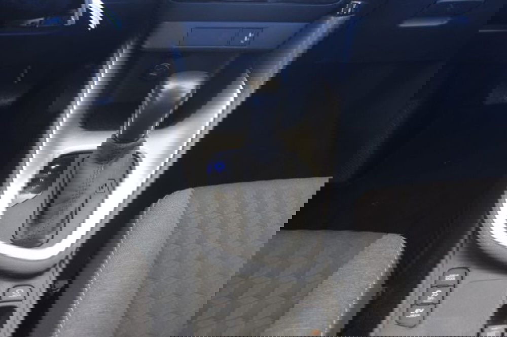 Toyota Yaris Cross nuova a Roma (15)