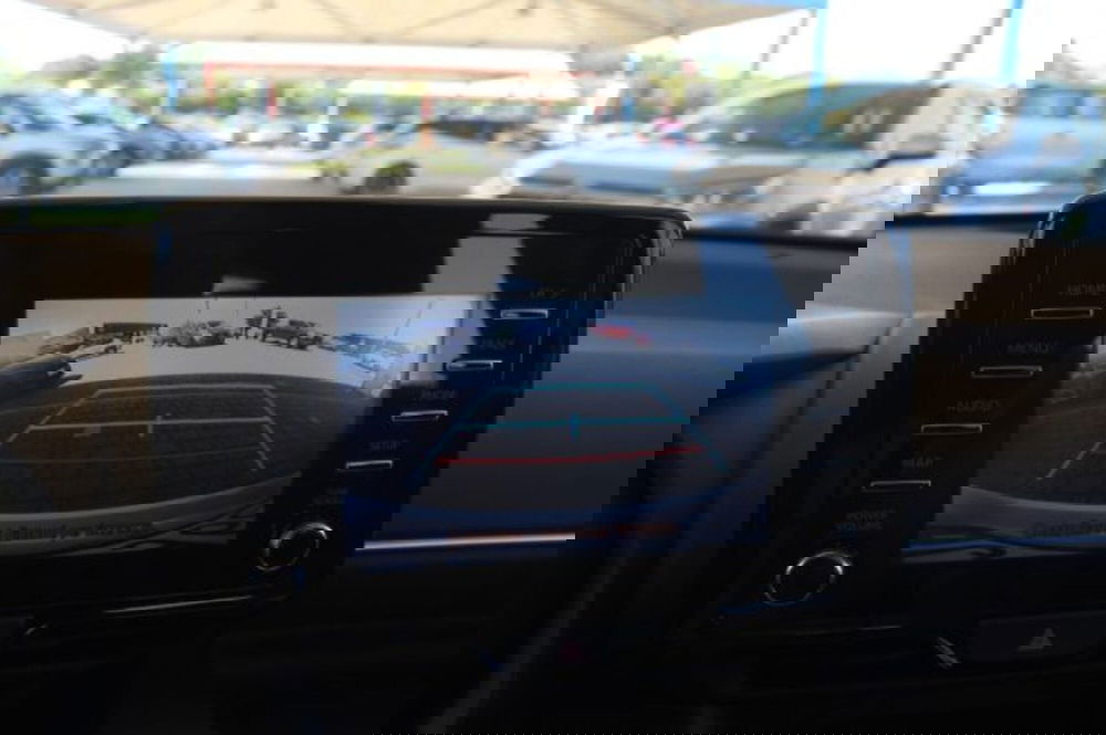 Toyota Yaris Cross nuova a Roma (17)