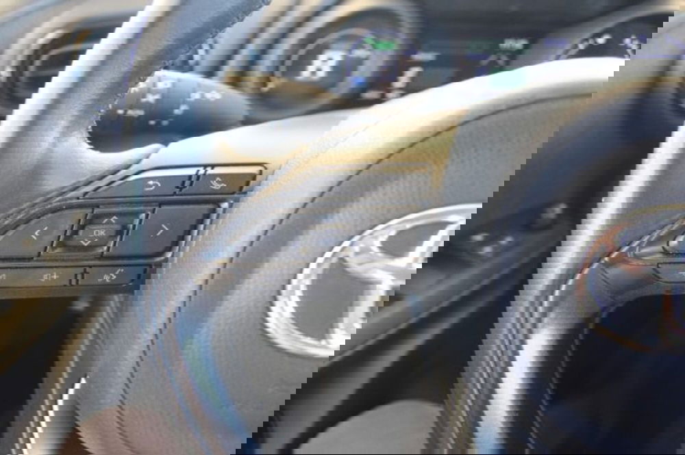 Toyota Yaris Cross nuova a Roma (19)