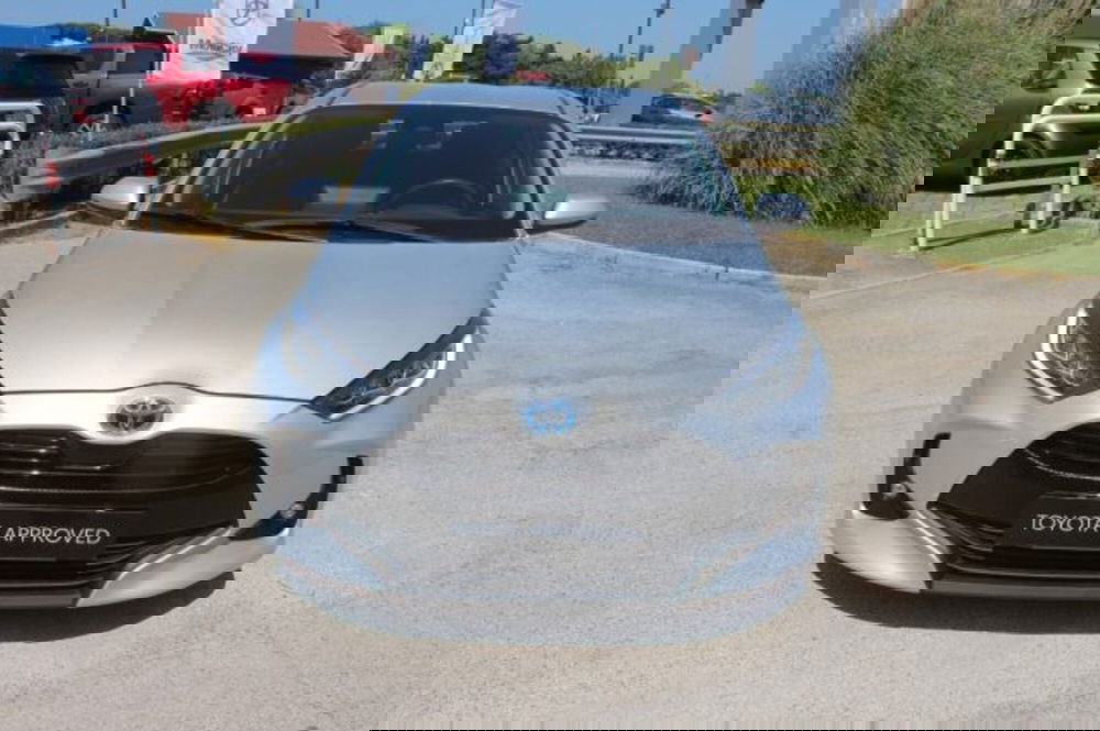 Toyota Yaris Cross nuova a Roma (5)