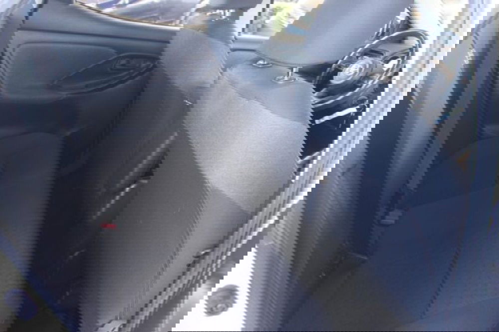 Toyota Yaris Cross nuova a Roma (8)