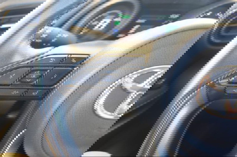 Toyota Yaris Cross nuova a Roma (20)