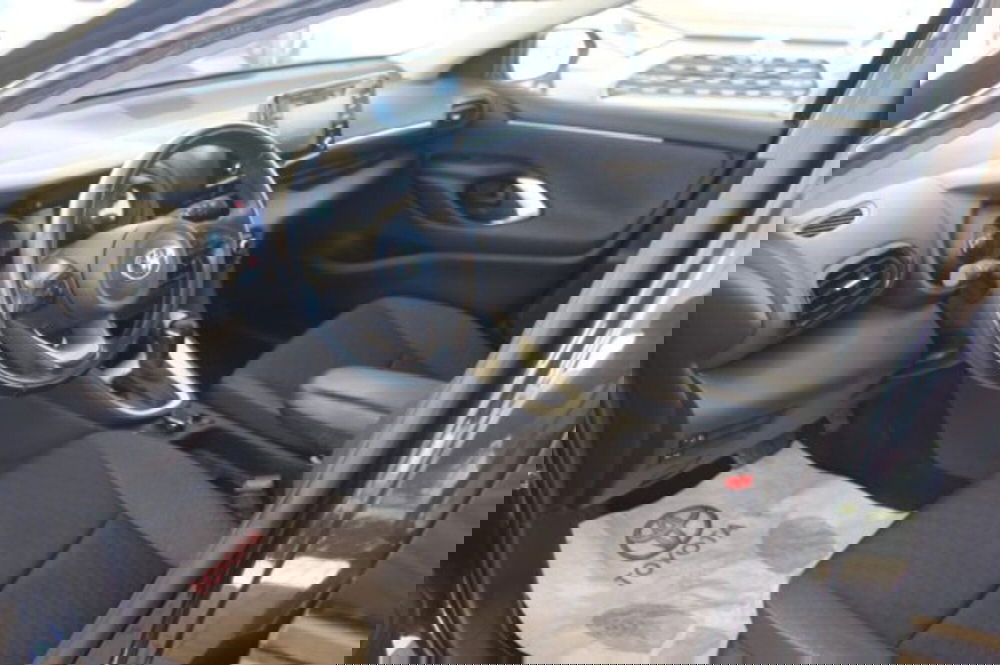 Toyota Yaris Cross nuova a Roma (12)