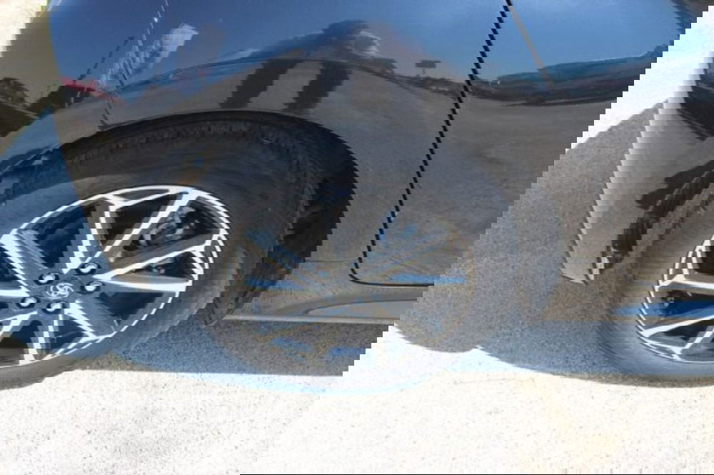 Toyota Yaris Cross nuova a Roma (15)