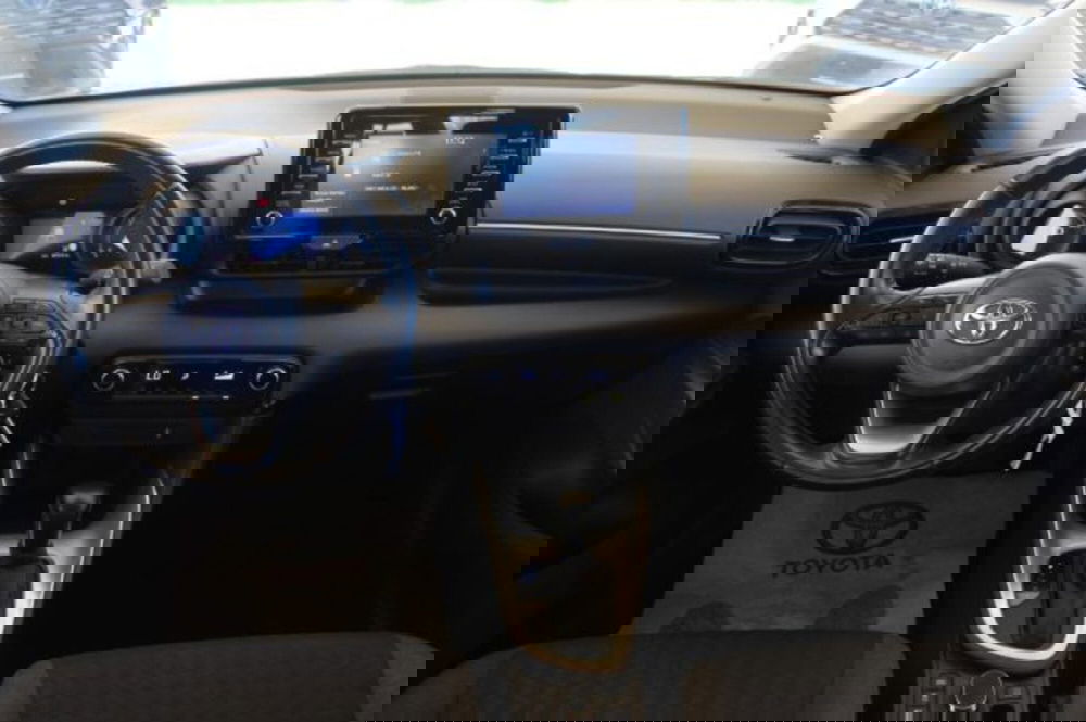 Toyota Yaris Cross nuova a Roma (9)