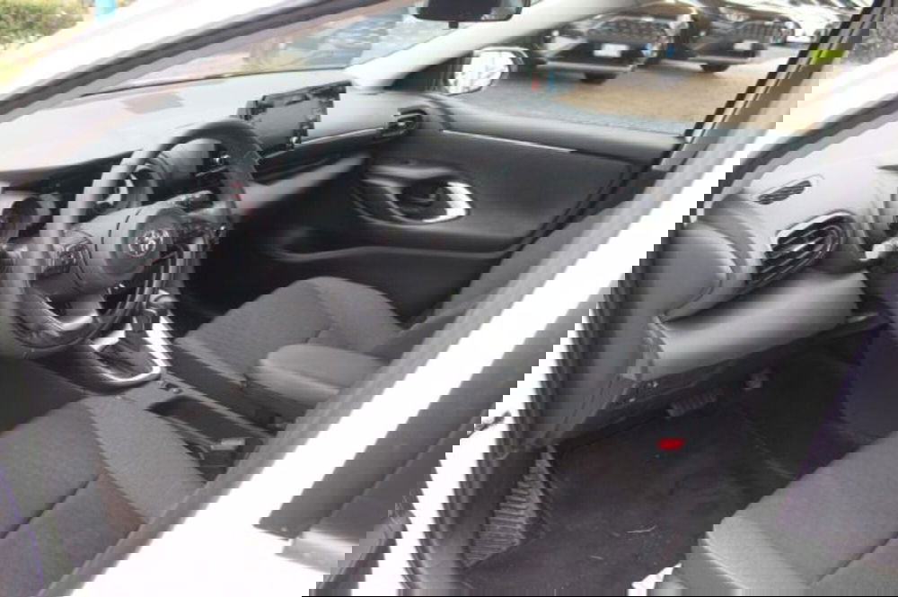 Toyota Yaris Cross usata a Roma (12)