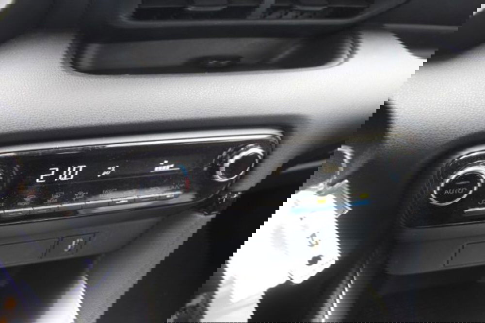 Toyota Yaris Cross usata a Roma (18)