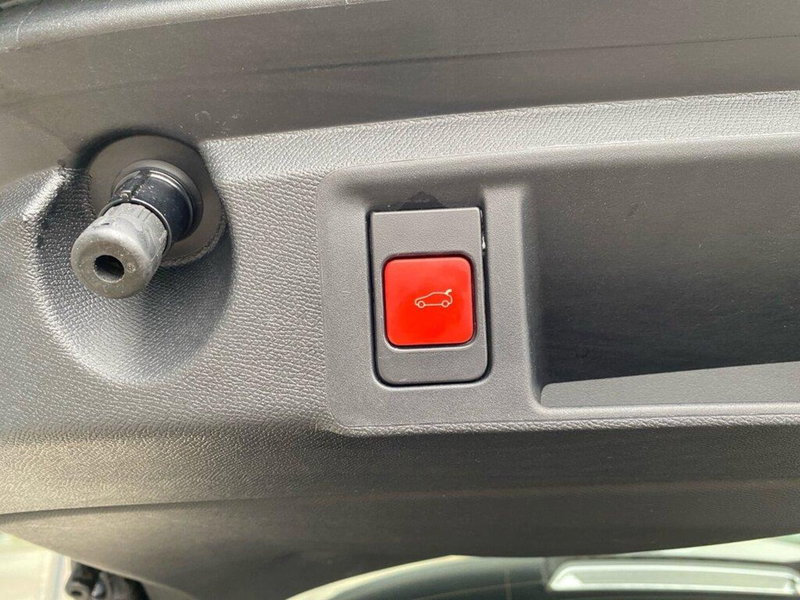 Peugeot 308 SW usata a Torino (13)