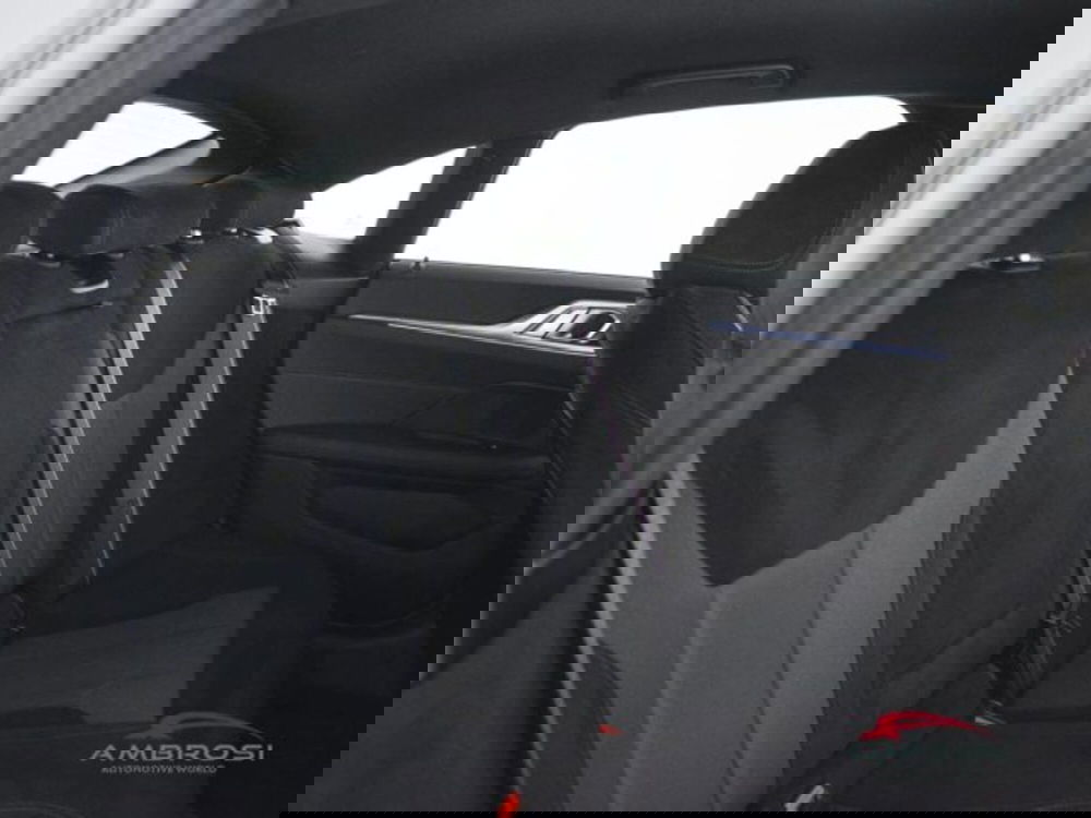 BMW i4 usata a Perugia (11)