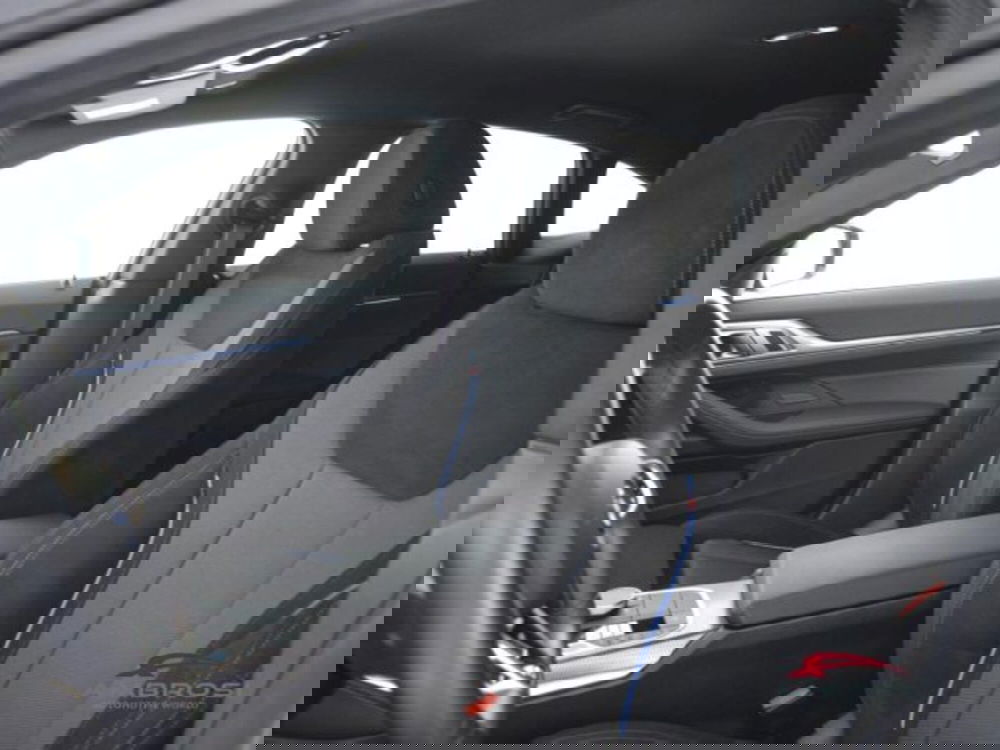 BMW i4 usata a Perugia (9)