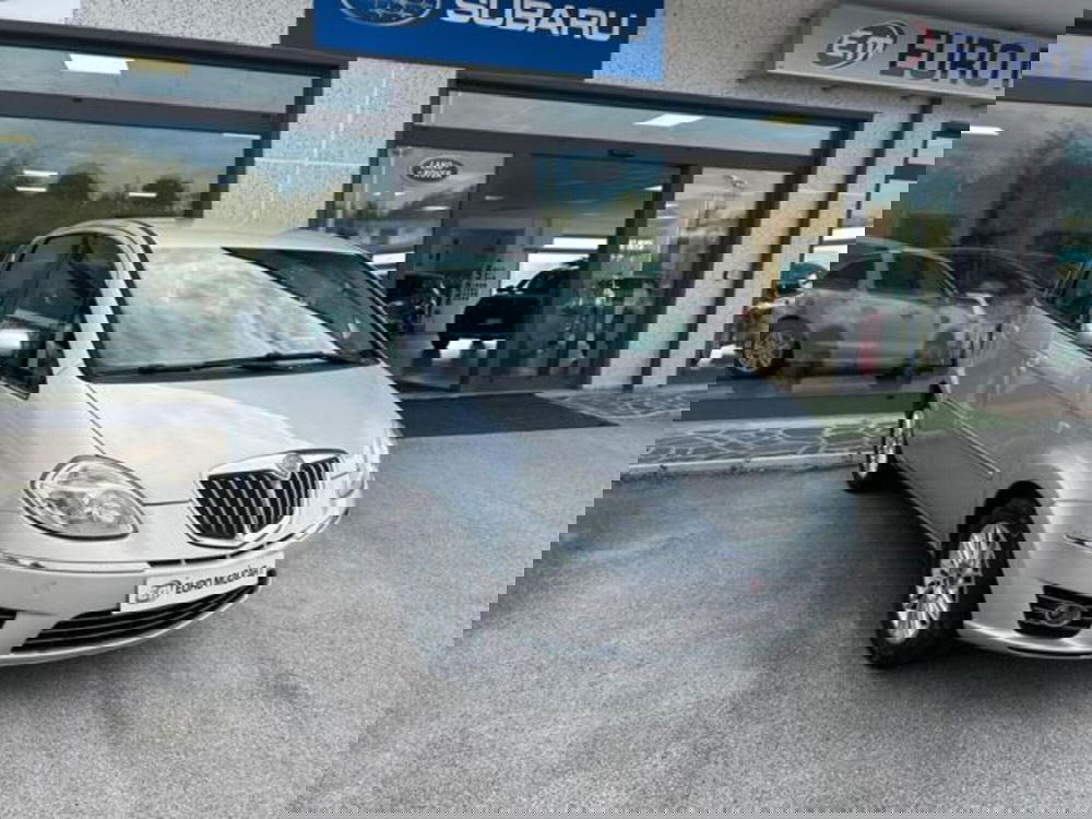 Lancia Musa usata a Campobasso