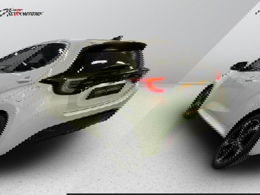 Toyota Yaris Cross nuova a Monza e Brianza (4)