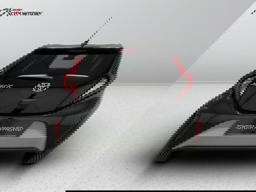 Toyota Aygo X nuova a Monza e Brianza (5)