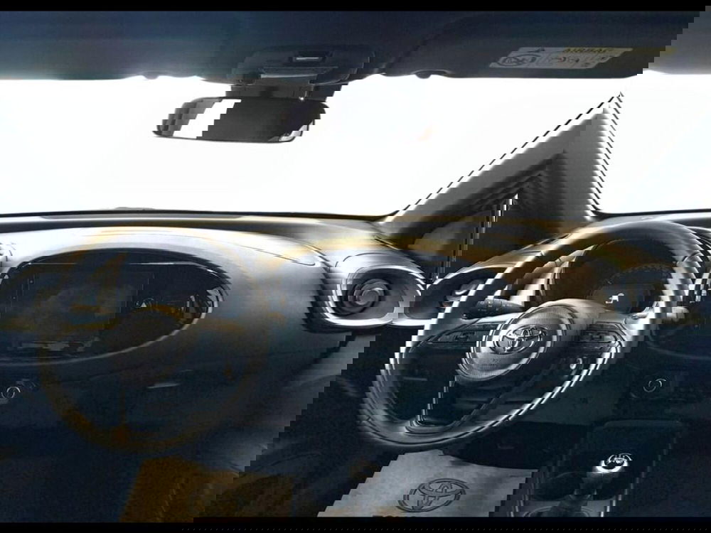 Toyota Aygo X nuova a Monza e Brianza (8)