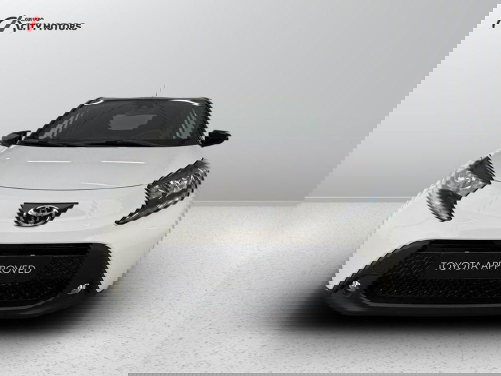 Toyota Aygo X nuova a Monza e Brianza (2)