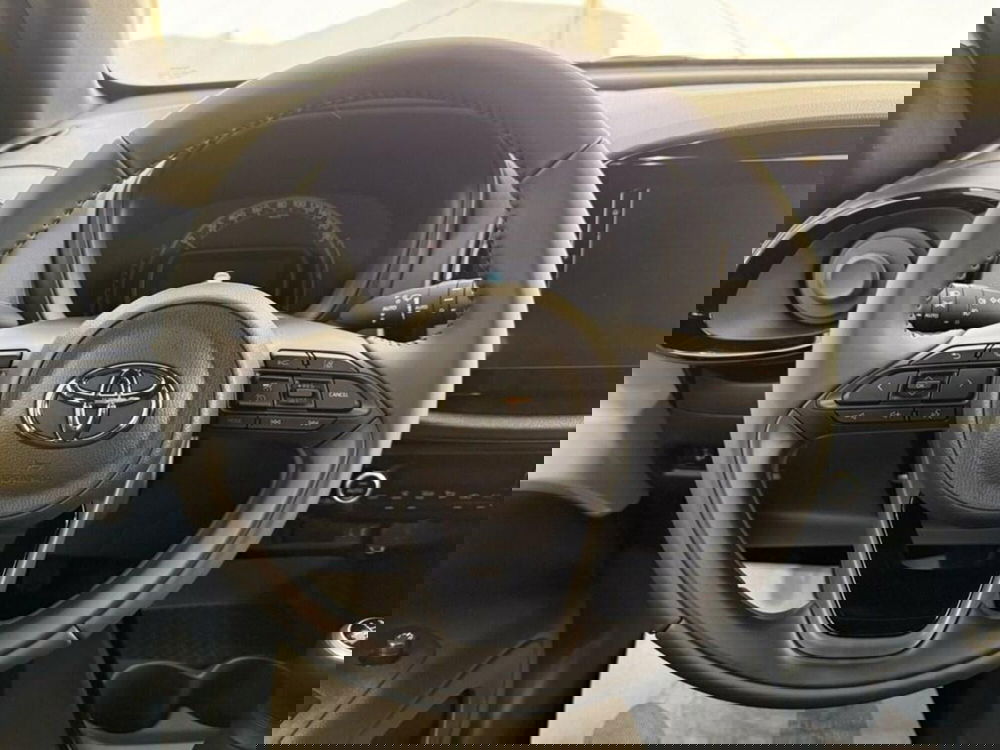 Toyota Aygo X nuova a Monza e Brianza (7)