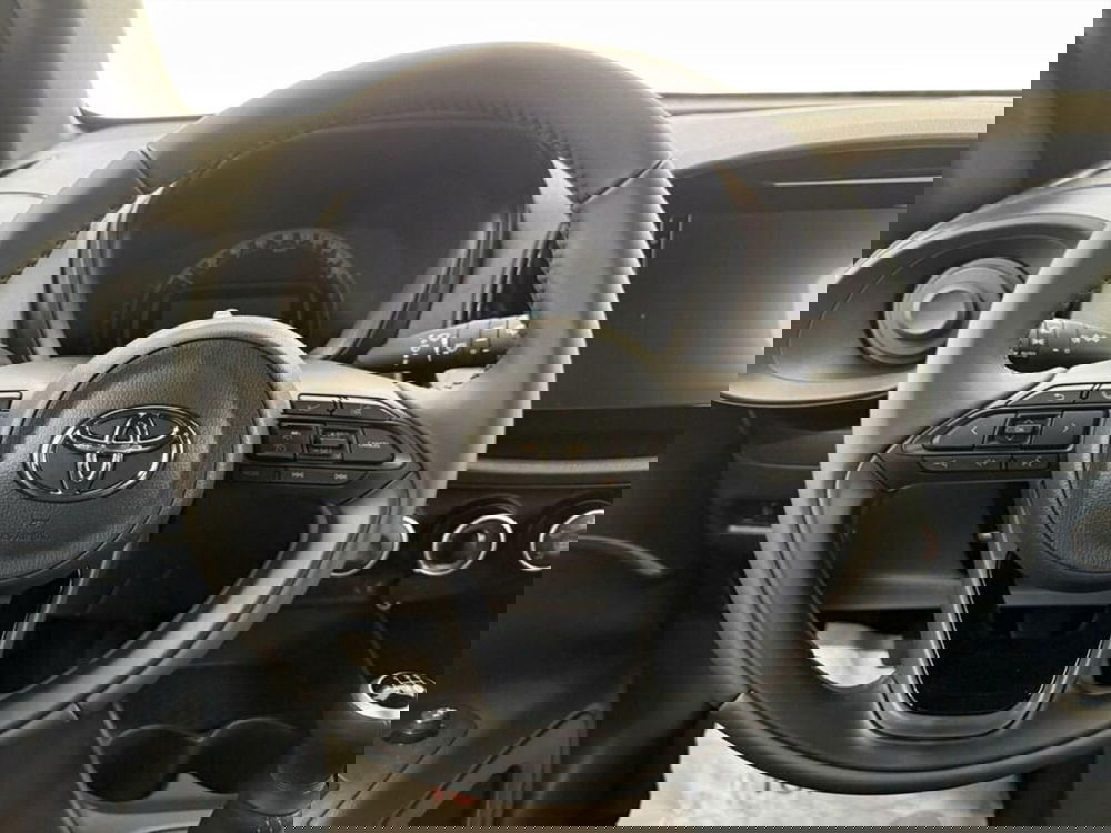Toyota Aygo X nuova a Monza e Brianza (7)