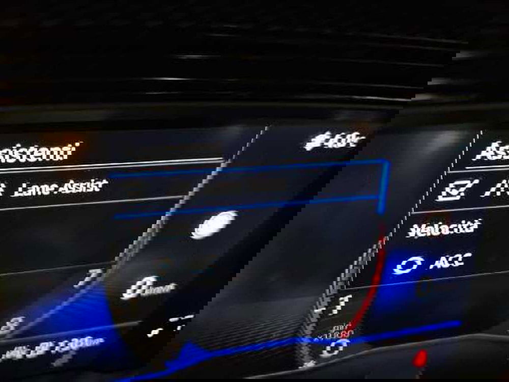 Volkswagen Taigo usata a Lecco (15)