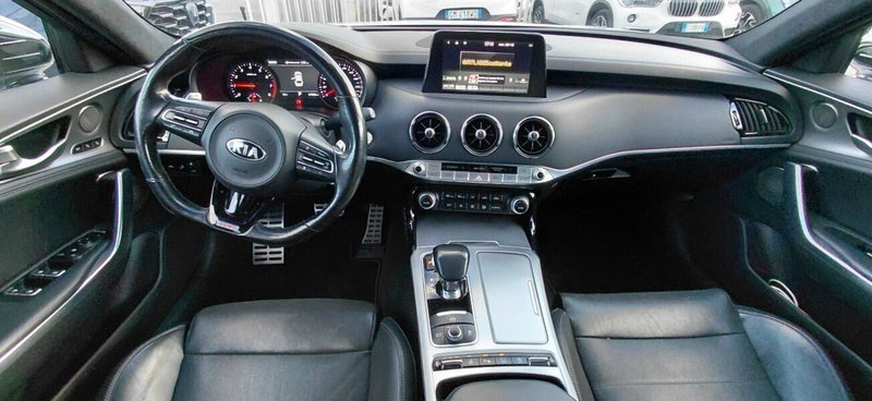 Kia Stinger usata a Cosenza (11)