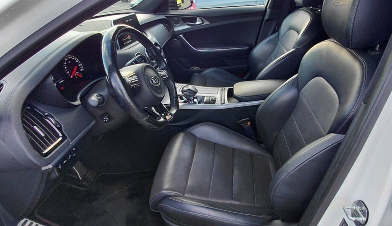 Kia Stinger usata a Cosenza (12)