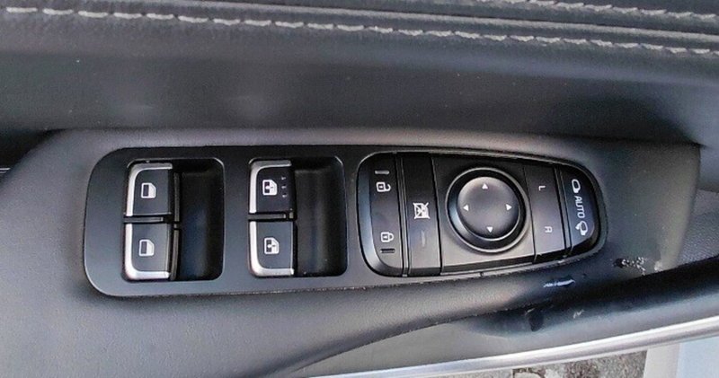 Kia Stinger usata a Cosenza (16)