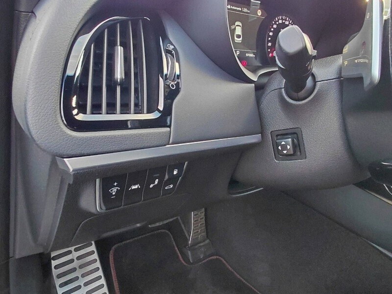 Kia Stinger usata a Cosenza (19)