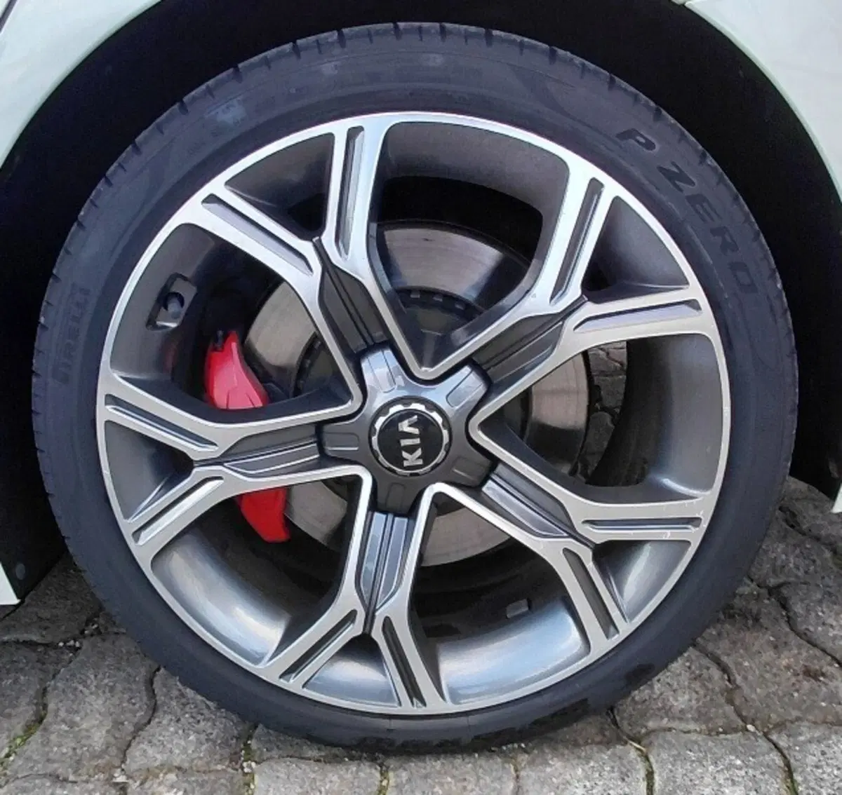 Kia Stinger usata a Cosenza (9)