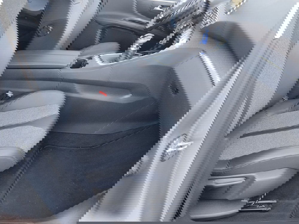 Peugeot 5008 usata a Asti (17)