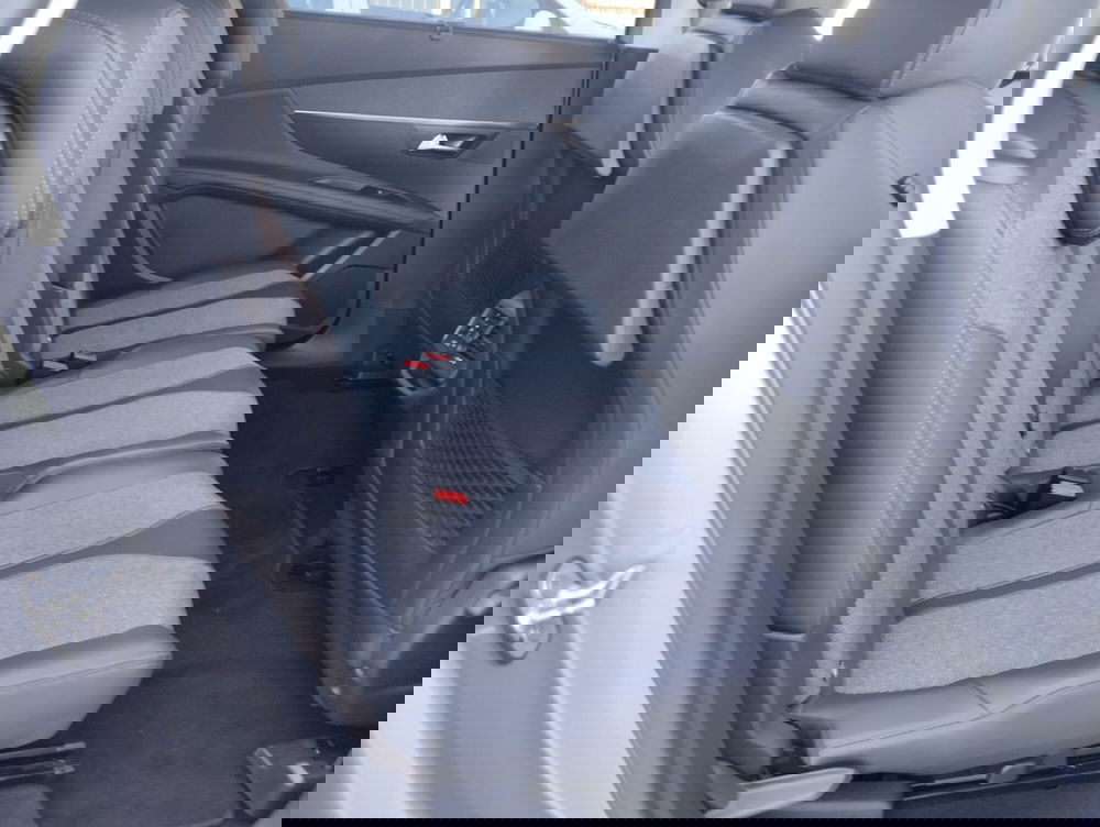 Peugeot 5008 usata a Asti (18)