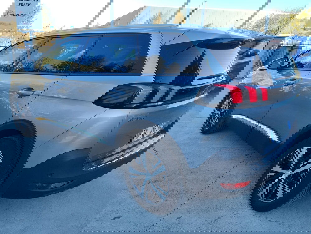 Peugeot 5008 usata a Asti (3)